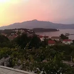 Toncic 아파트 *