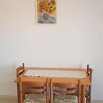 Toncic * 룸바르다