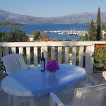 Toncic Apartment Lumbarda