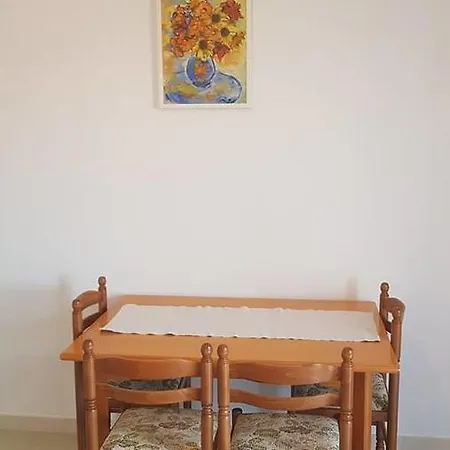 Toncic * 룸바르다